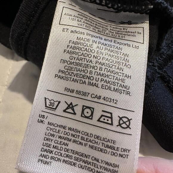 Adidas Sports Bra Black White Logo Sleeveless Workout Top No Lining Sz S Small - Picture 9 of 12